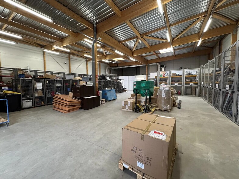 Flex in Ennery for sale - Building Photo - Image 3 of 25