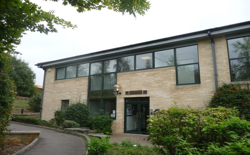 Blenheim Office Park, Long Hanborough for sale - Building Photo - Image 2 of 4