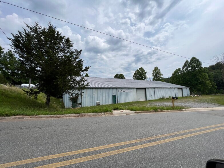 679 Regal St, Murphy, NC 28906 Industrial for Sale