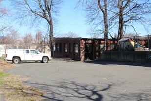 65 Main St, Springfield MA - Parking Garage