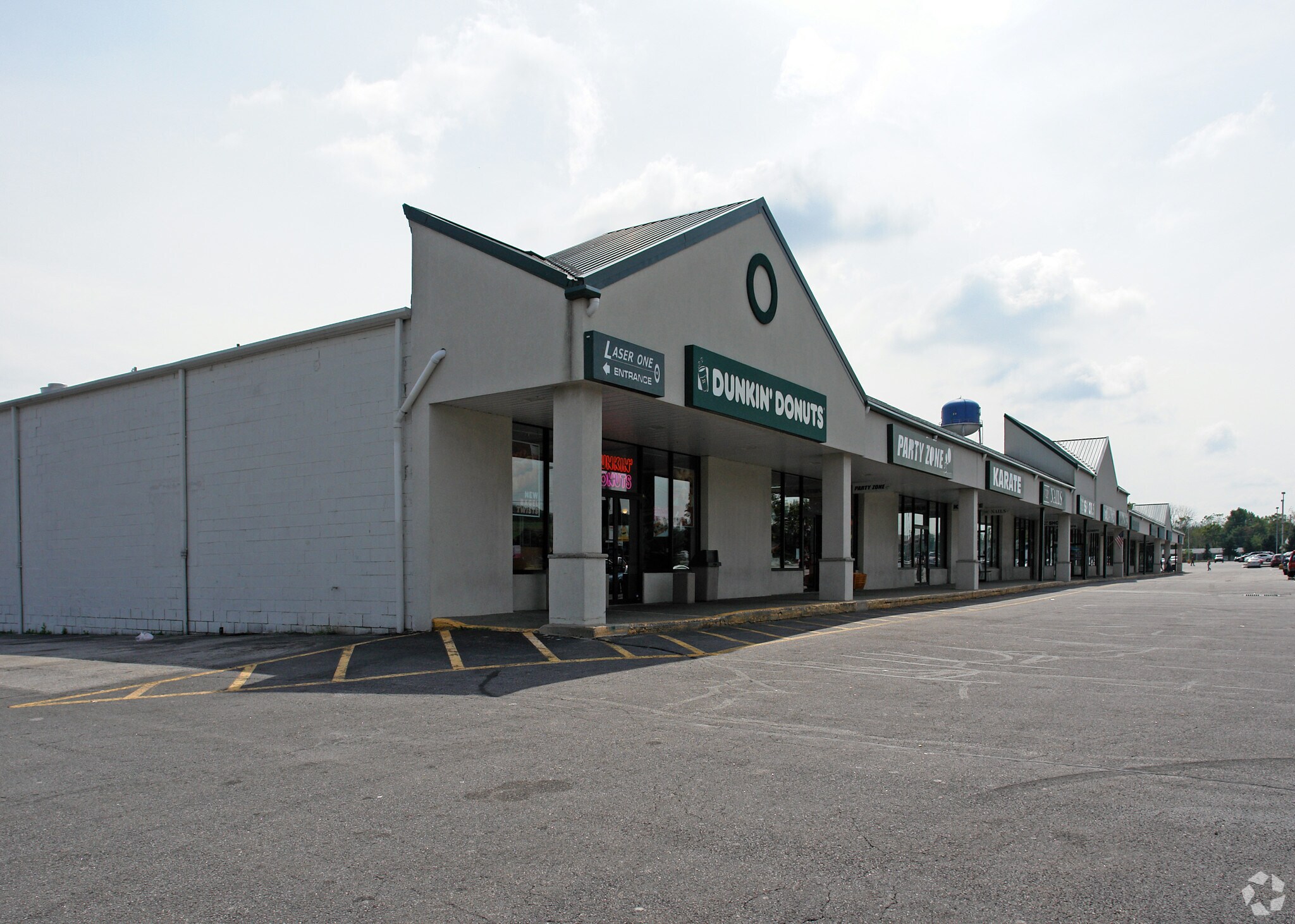 205 State Route 23, Sussex, NJ 07461 The Wantage Shopping Plaza