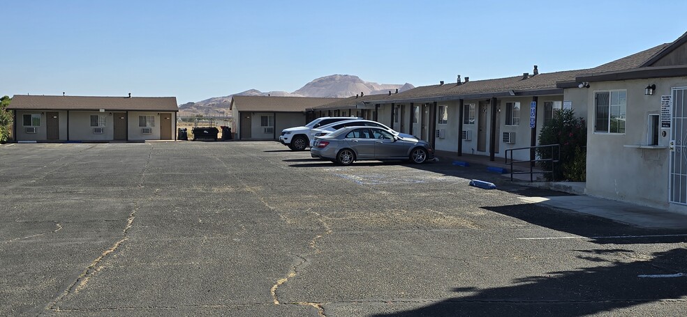 2128 State Highway 58 Business Route E, Mojave, CA for sale - Building Photo - Image 2 of 18
