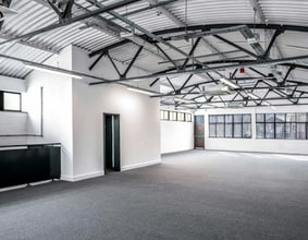 10 Cullen Way, London for lease Interior Photo- Image 1 of 2