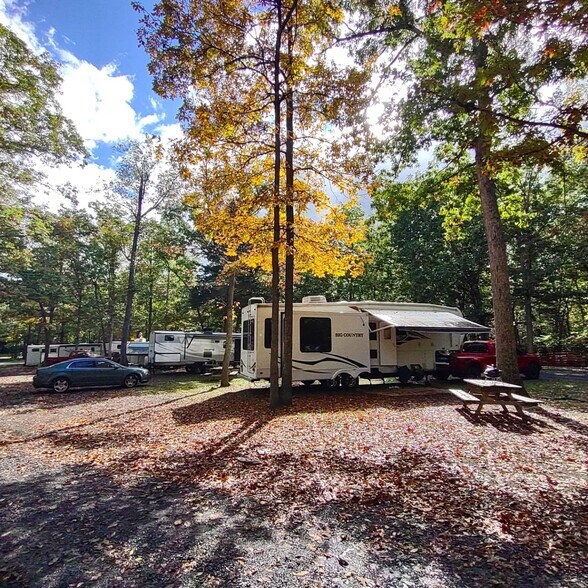 S Fort Valley rd, Fort Valley, VA for sale - Building Photo - Image 1 of 1