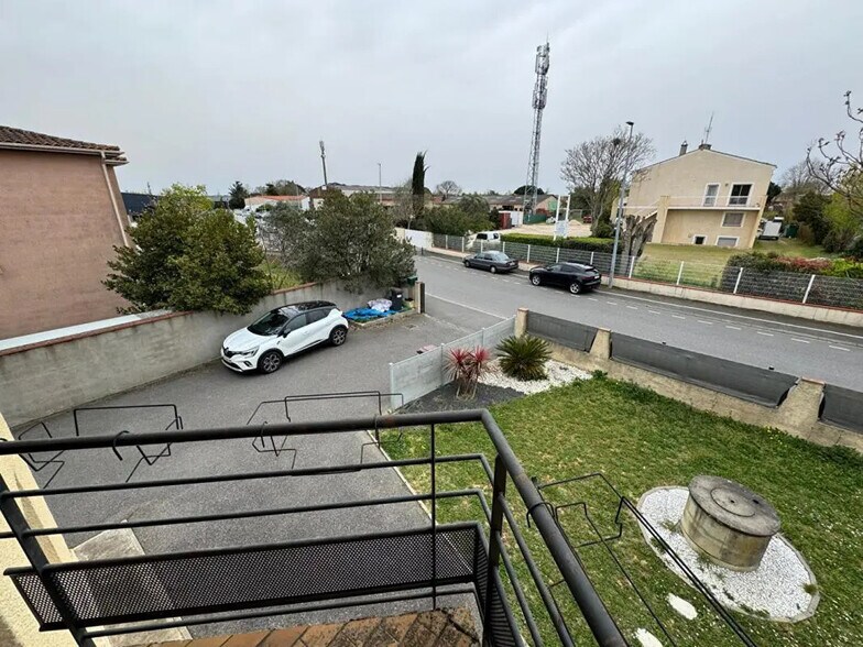 Flex in Cugnaux for sale - Building Photo - Image 3 of 10