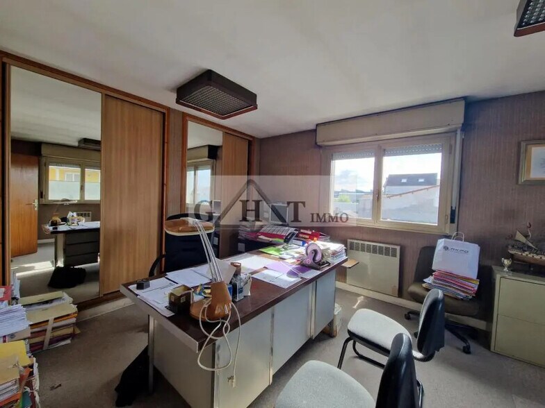 Industrial in Pierrefitte-sur-Seine for sale - Building Photo - Image 3 of 7