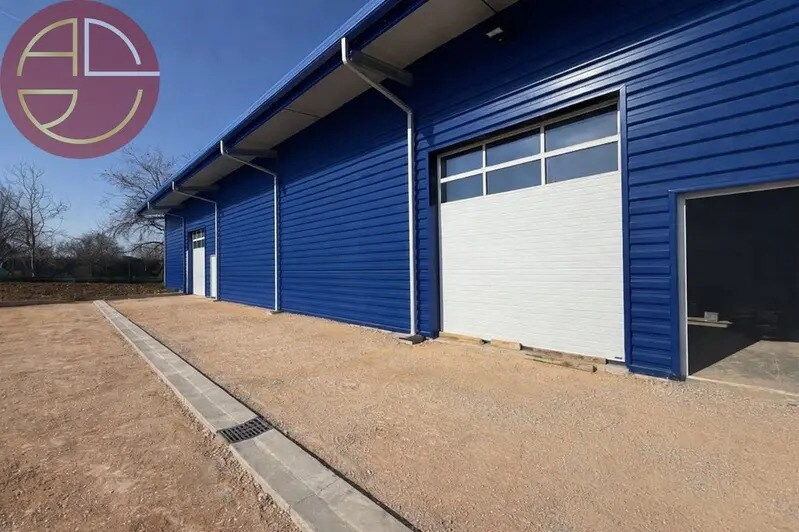 Industrial in Garidech for lease Building Photo- Image 1 of 6