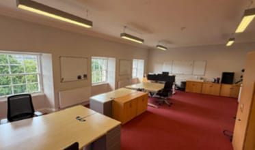 8 Coates Cres, Edinburgh for lease Interior Photo- Image 1 of 3