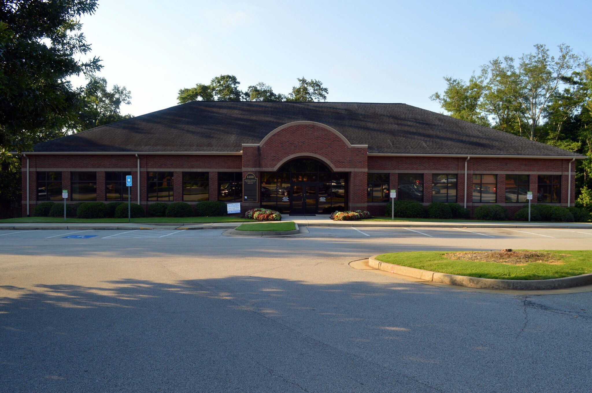 1488 Jesse Jewell Pky, Gainesville, GA for sale Primary Photo- Image 1 of 1