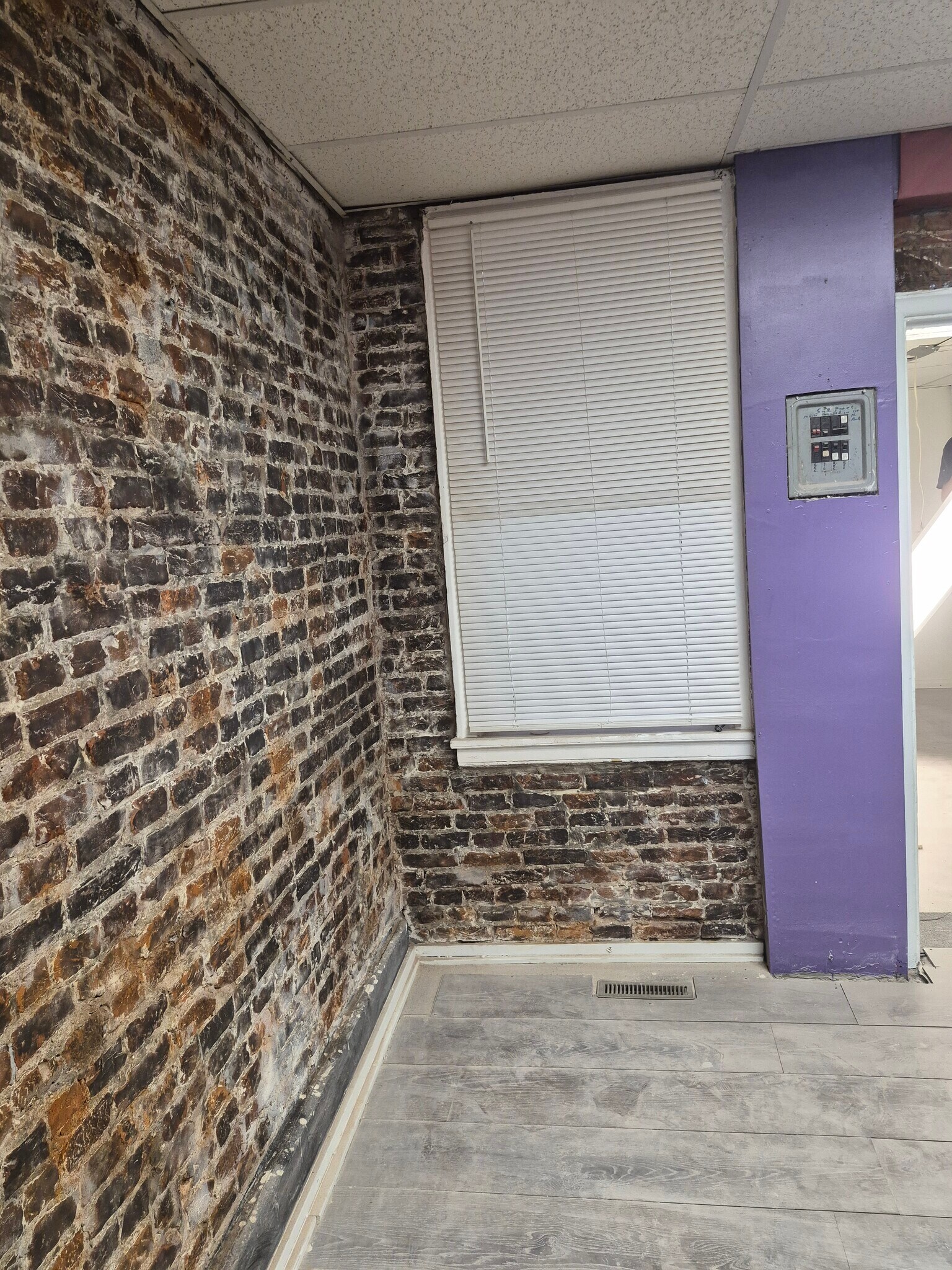 1339-1341 N 2nd St, Harrisburg, PA for lease Interior Photo- Image 1 of 7