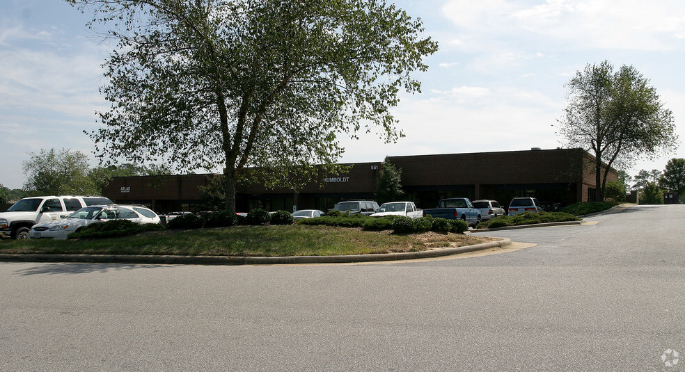 551 Pylon Dr, Raleigh, NC for lease - Building Photo - Image 2 of 5