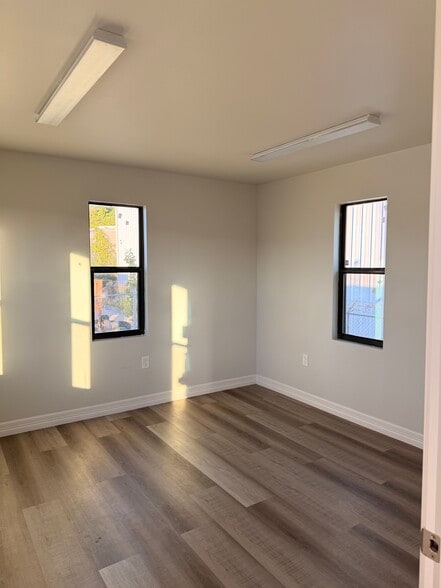 8622 Lipan Rd, Houston, TX for lease - Interior Photo - Image 2 of 12