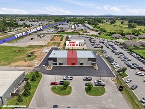 2420 S 8th St, Rogers, AR for lease Interior Photo- Image 1 of 5