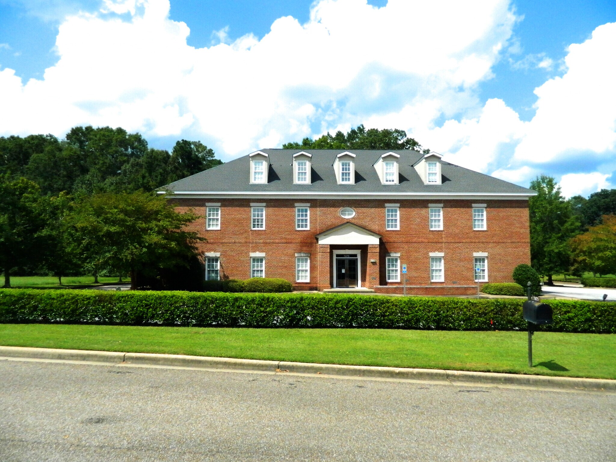 6925-7475 Halcyon Pointe Dr, Montgomery, AL for sale Building Photo- Image 1 of 1