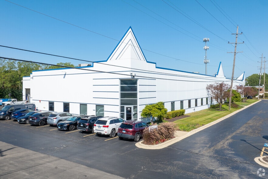 40 S Addison Rd, Addison, IL for lease - Primary Photo - Image 1 of 4