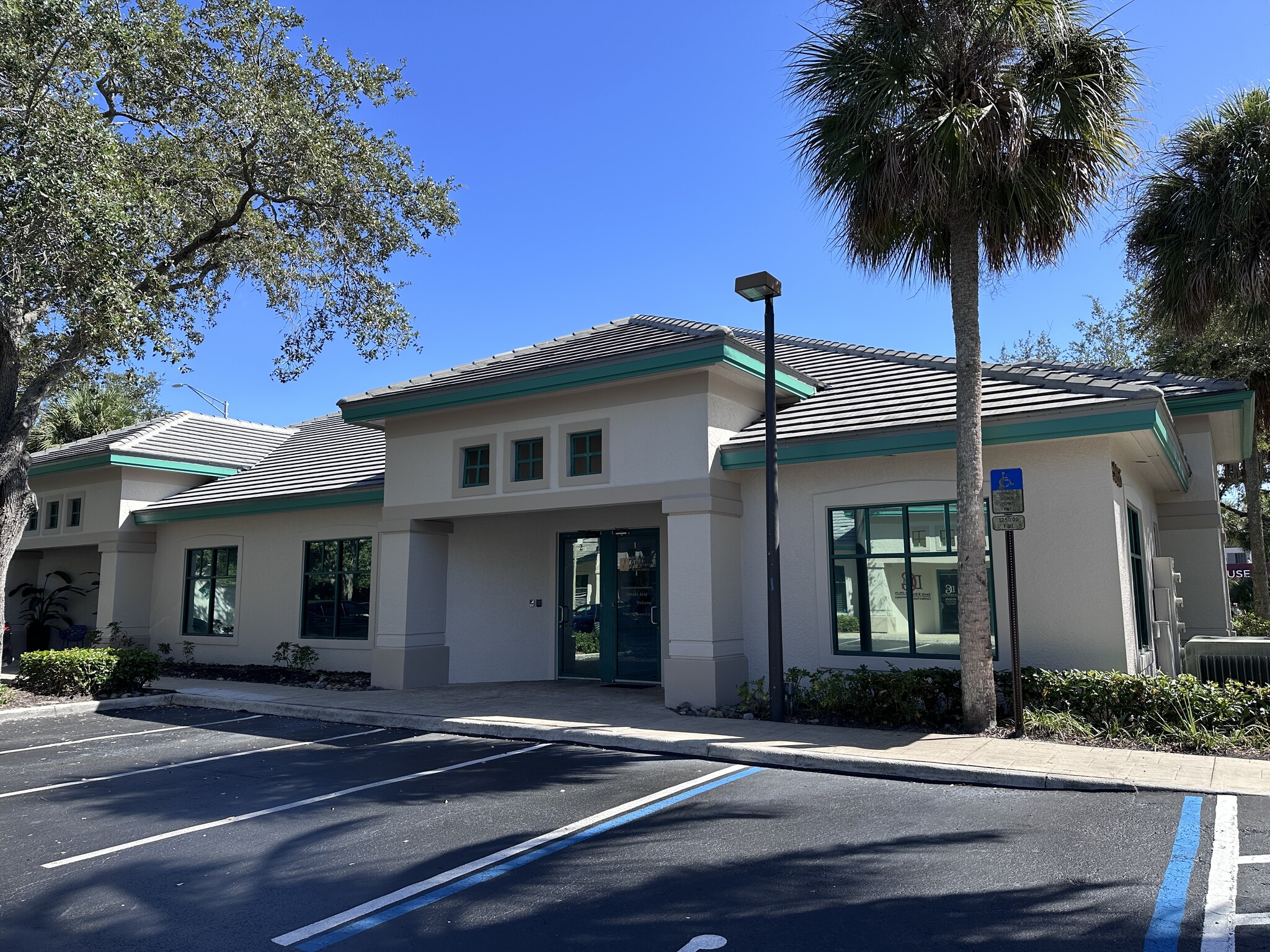 9955 Tamiami Trl N, Naples, FL for lease Building Photo- Image 1 of 2