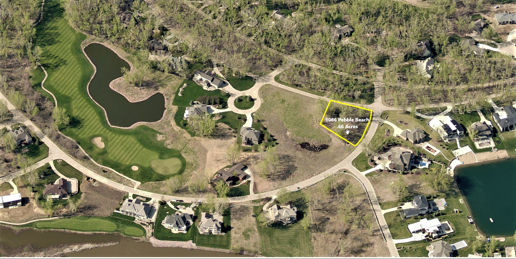 1086 Pebble Beach Dr, Dakota Dunes, SD 57049