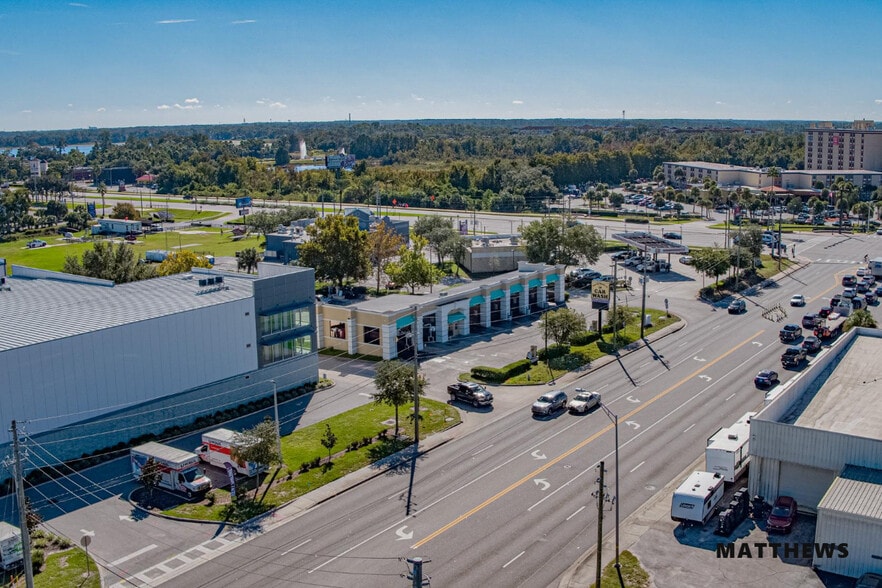 2901 N Poinciana Blvd, Kissimmee, FL for sale - Building Photo - Image 2 of 3