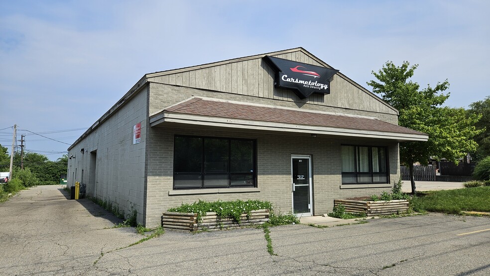 611 S Maple Rd, Ann Arbor, MI for sale - Building Photo - Image 1 of 1