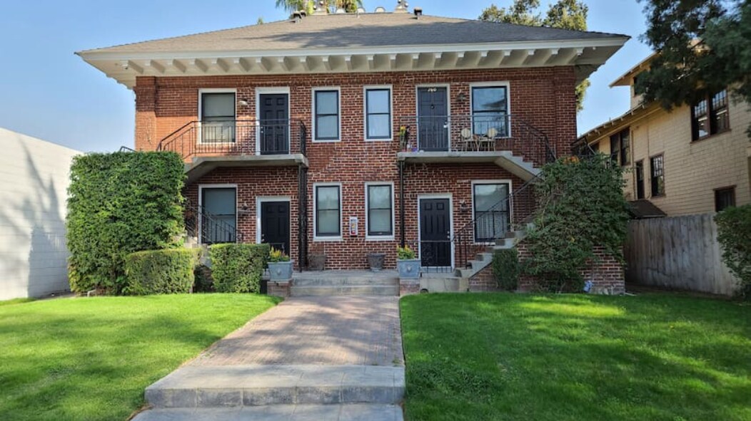 258 N Fulton St, Fresno, CA for sale Primary Photo- Image 1 of 1