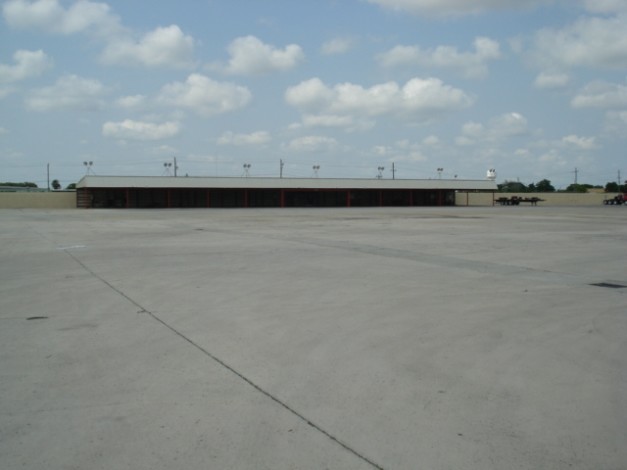 1039 NW 2nd St, Homestead, FL for lease - Building Photo - Image 1 of 8