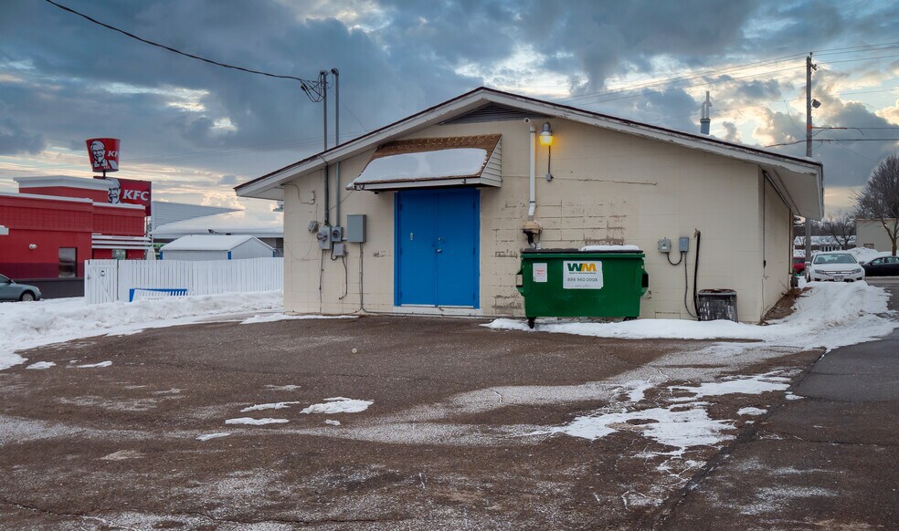 257 Division St, Stevens Point, WI for sale - Building Photo - Image 3 of 23