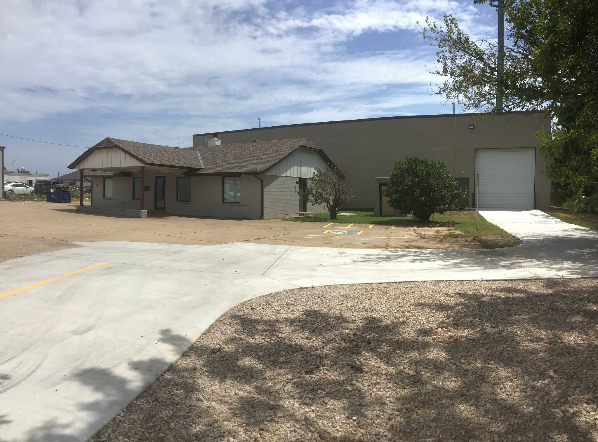 120 SW 4th St, Moore, OK for sale Building Photo- Image 1 of 24