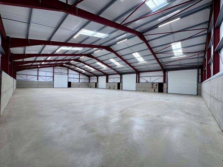 Unit A, Godington Buildings, Bicester for lease - Building Photo - Image 3 of 9