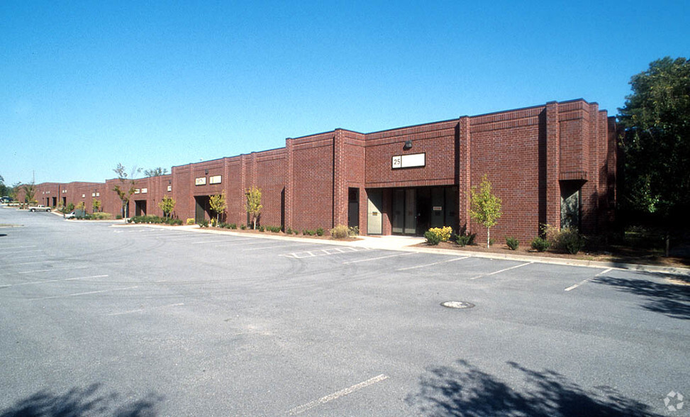 4220 Steve Reynolds Blvd, Norcross, GA for lease - Building Photo - Image 3 of 7