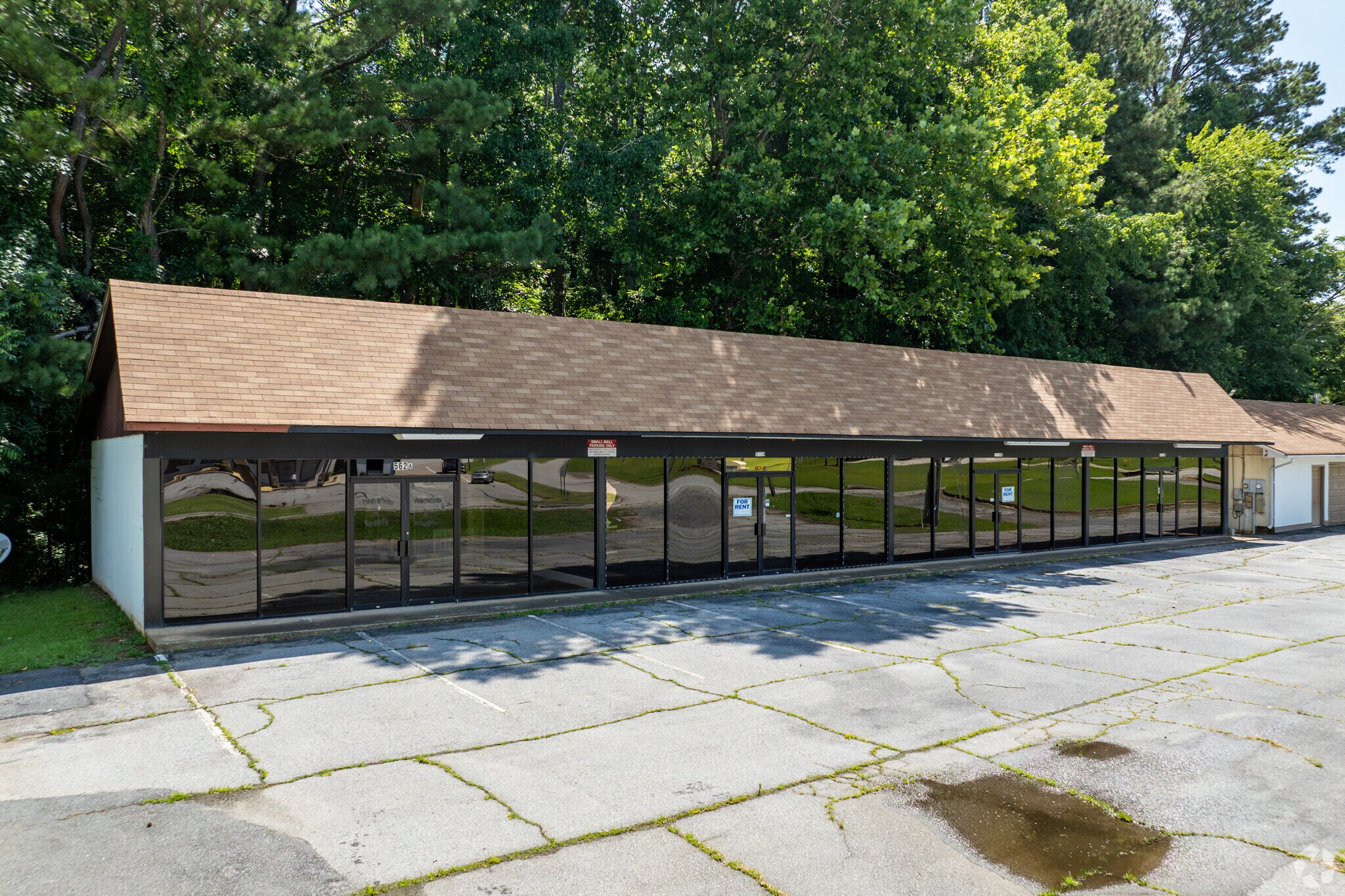 Retail in Carrollton, GA for sale Primary Photo- Image 1 of 1