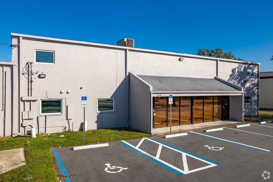 110-114 Douglas Rd E, Oldsmar, FL for sale - Building Photo - Image 3 of 6