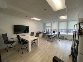 3711-3713 Boul Saint-Laurent, Montréal, QC for lease Interior Photo- Image 2 of 4