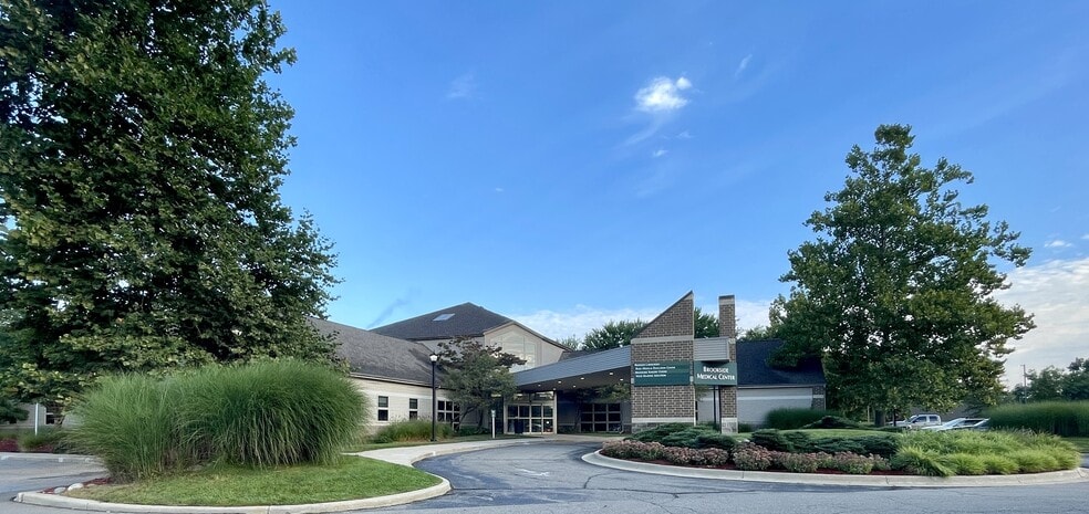 3600 SW Capital Ave, Battle Creek, MI for lease - Building Photo - Image 1 of 9