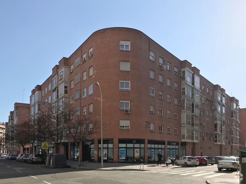 Multifamily in Madrid, Madrid for sale - Primary Photo - Image 1 of 1