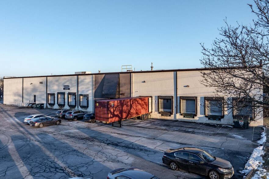 111-115 Castle Rd, Secaucus, NJ for lease - Primary Photo - Image 2 of 10