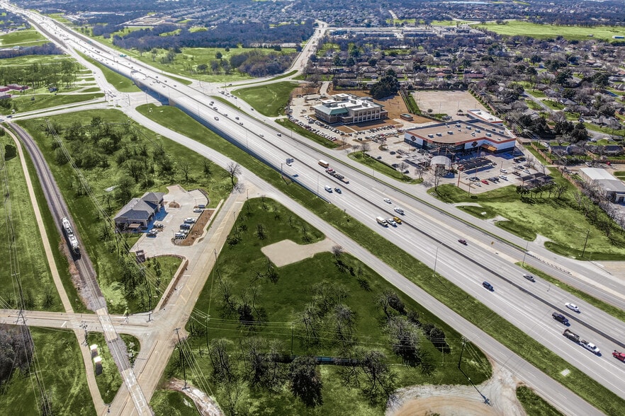 5855 N Stemmons Fwy, Corinth, TX for sale - Aerial - Image 1 of 6