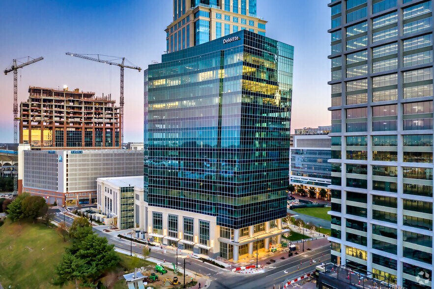650 S Tryon St, Charlotte, NC 28202 Office for Lease