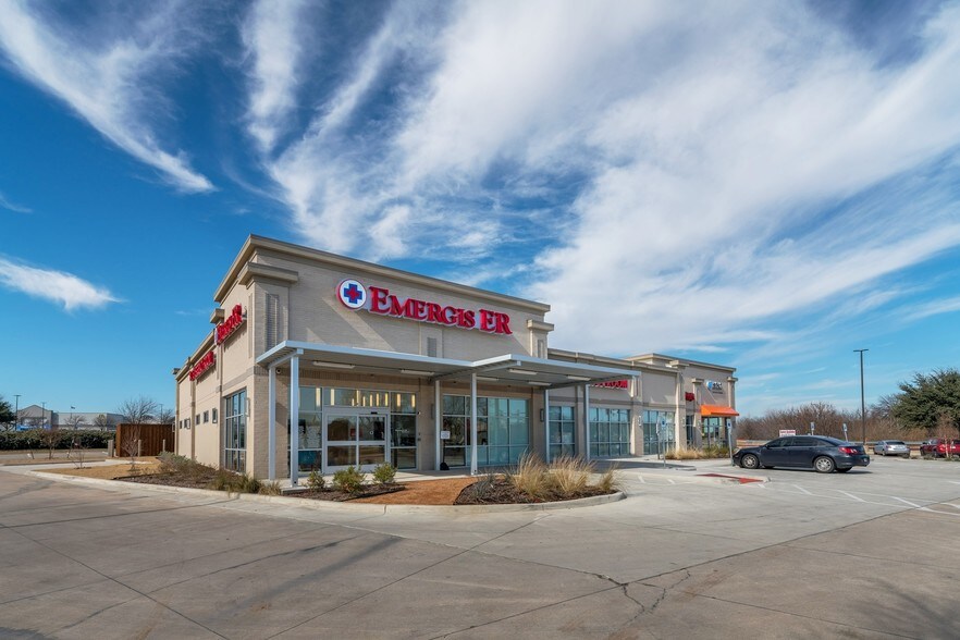 5900 S Hulen St, Fort Worth, TX 76132