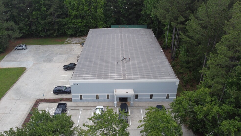 1700 Spectrum Dr, Lawrenceville, GA for sale - Building Photo - Image 3 of 10