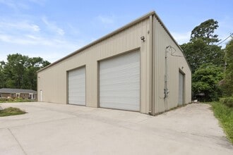 1903 Pinewoods Way, Spring, TX for lease Building Photo- Image 1 of 18