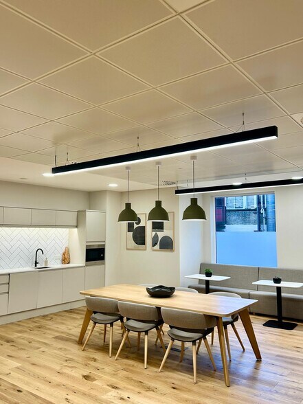 4 Tenterden St, London for lease - Interior Photo - Image 3 of 8