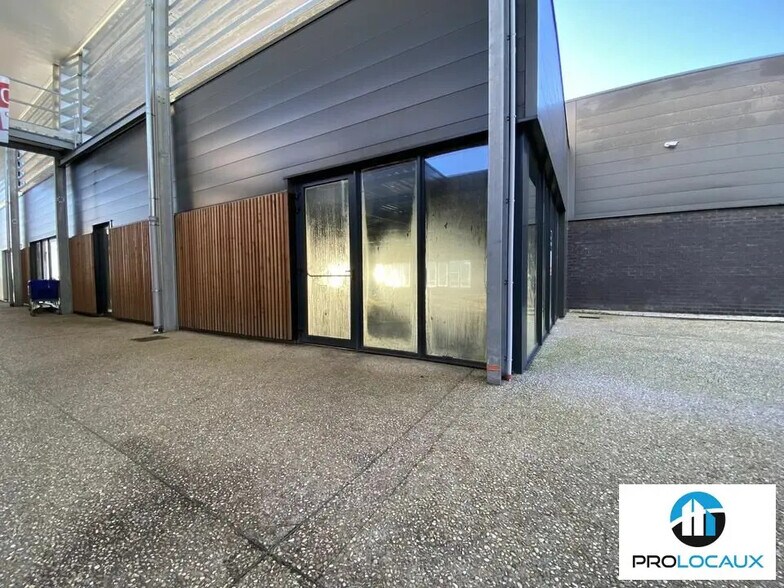 Retail in Glisy for sale - Building Photo - Image 2 of 5