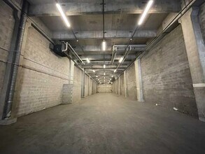 Flex in Garges-lès-Gonesse for lease Interior Photo- Image 1 of 2