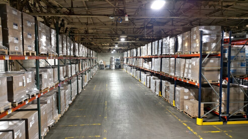 2313 Tyson St, Jackson, MI for sale - Building Photo - Image 2 of 7