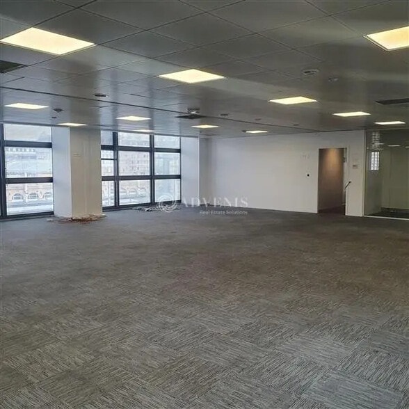 Office in Nancy for lease - Building Photo - Image 2 of 7