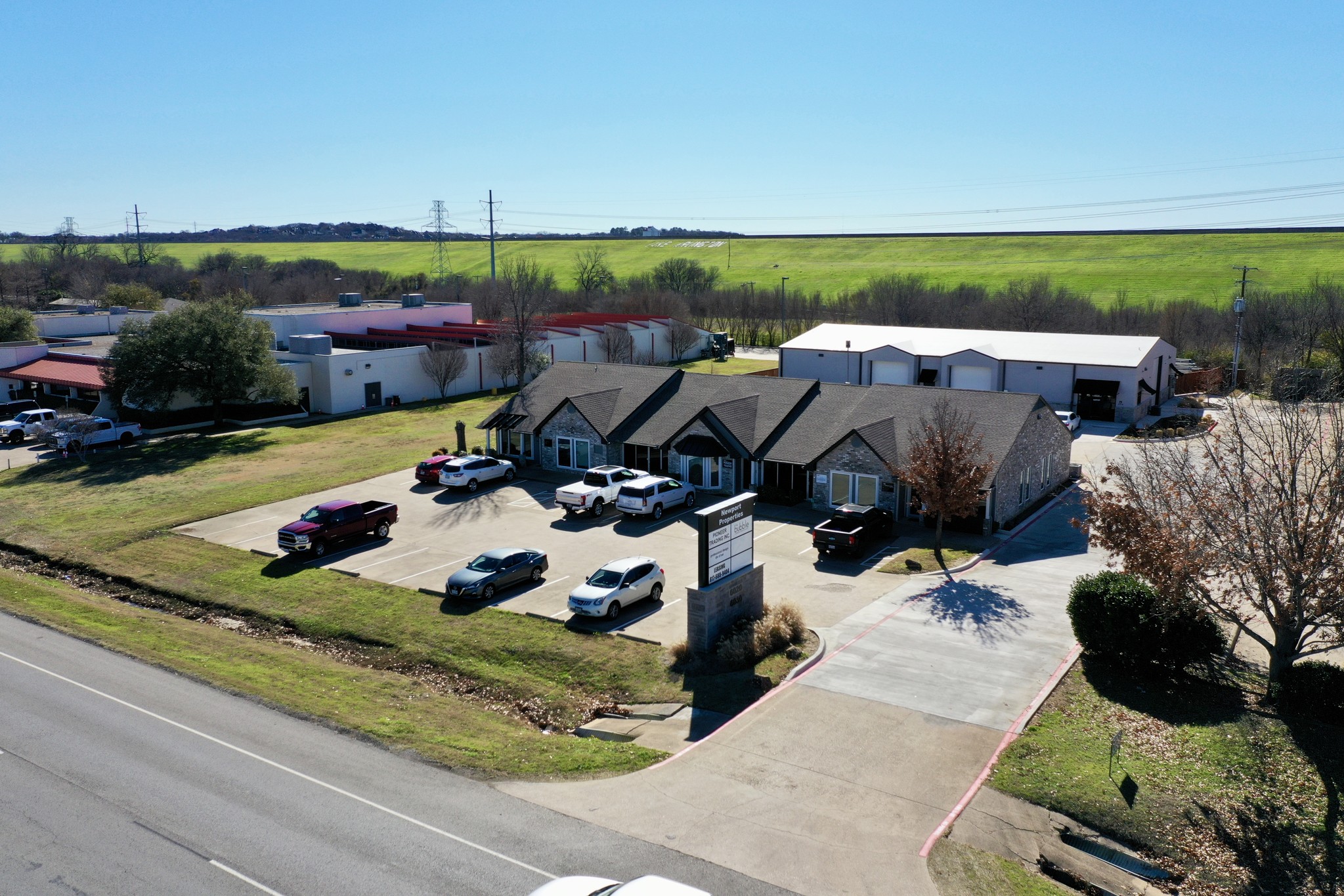 6020 W Pioneer Pky, Arlington, TX for lease Building Photo- Image 1 of 5