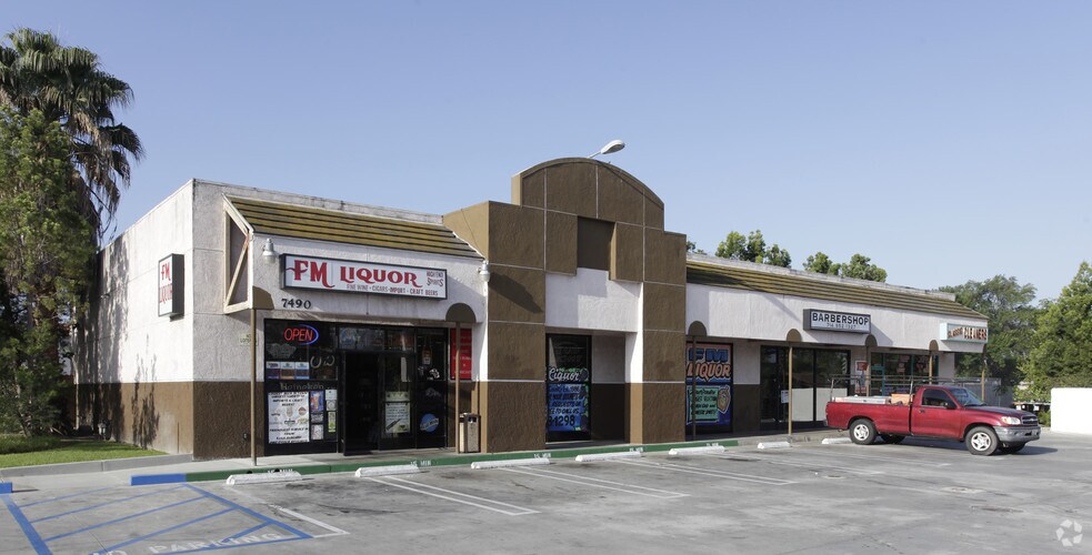 7490 La Palma Ave, Buena Park, CA for sale - Primary Photo - Image 1 of 1