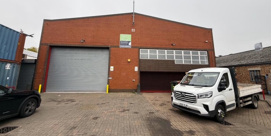 8 David Rd, Slough for lease Building Photo- Image 1 of 4