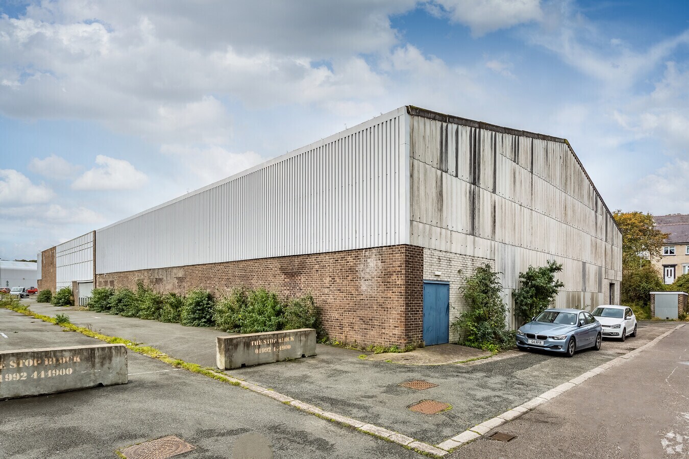 Caernarfon Rd, Bangor, LL57 4SU