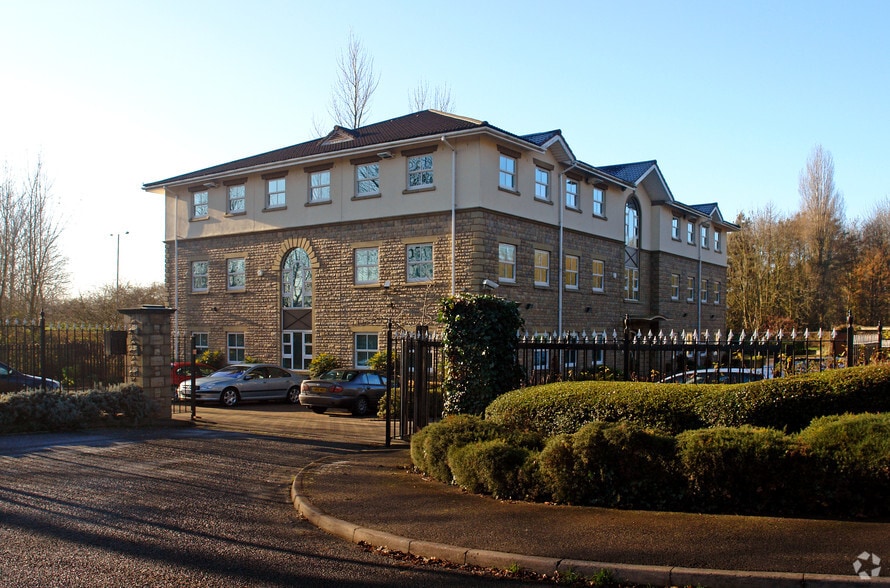 3 Paper Mill Dr, Redditch for sale - Primary Photo - Image 1 of 1